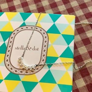 Stella and Dot silver necklace